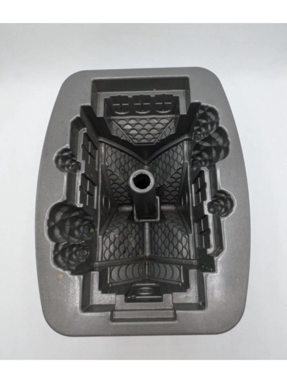 Nordic Ware Gingerbread House Cake Tin Bundt Pan Mold Silver Cast Aluminum